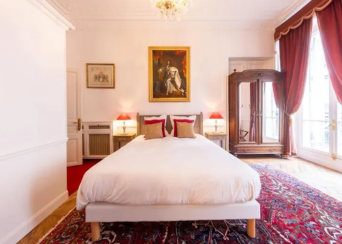Maison De Lignieres - Guest House - Paris Quartier Champs-Elysees