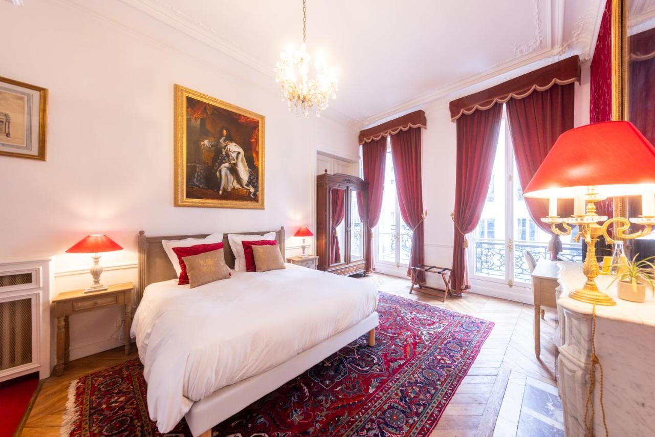 Maison De Lignieres - - Quartier Champs-elysees Bed & Breakfast Parijs