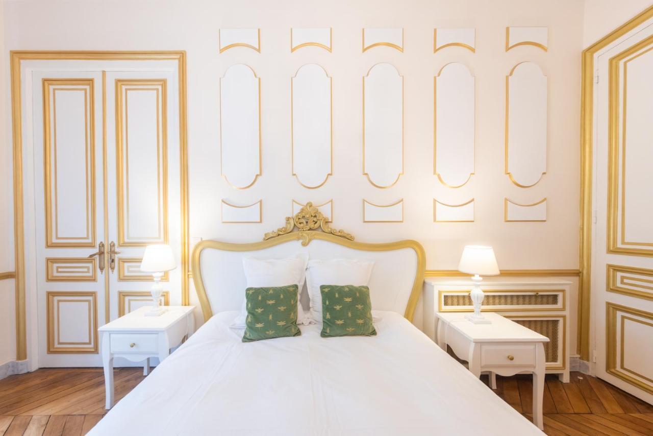 Maison De Lignieres - - Quartier Champs-elysees Bed & Breakfast Parijs