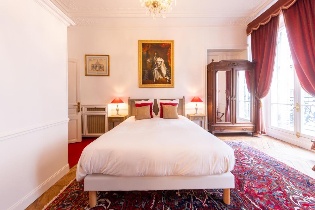 Maison De Lignieres - - Quartier Champs-elysees Alojamento de Acomodação e Pequeno-almoço 3*